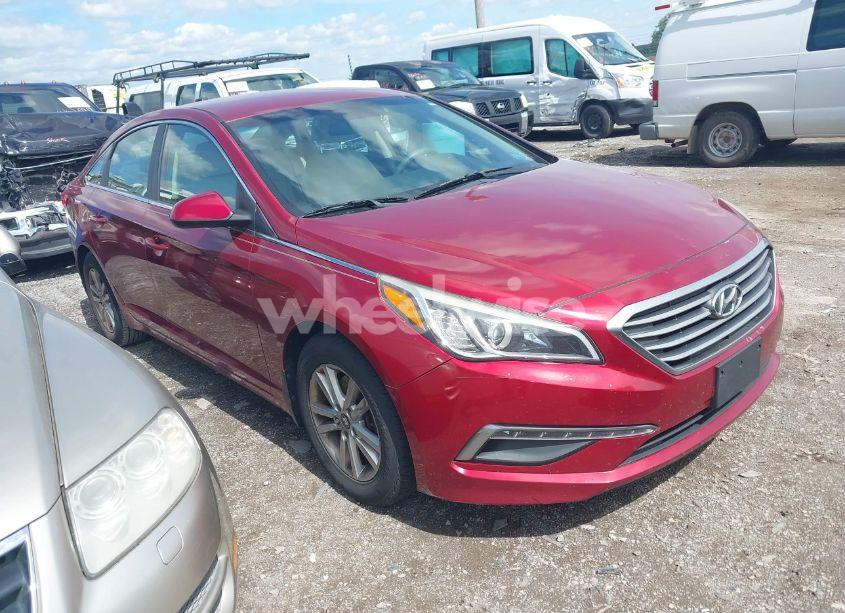 2015 Hyundai Sonata SE (VIN 5NPE24AF5FH220613) main photo