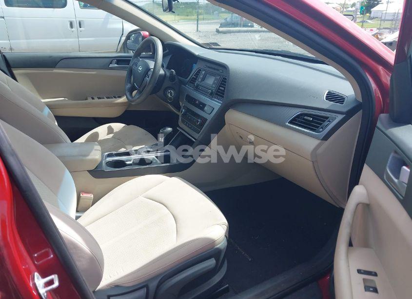 Photo 5 of 2015 Hyundai Sonata SE (VIN 5NPE24AF5FH220613)