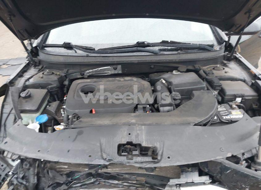 Photo 10 of 2015 Hyundai Sonata SE (VIN 5NPE24AF5FH226816)