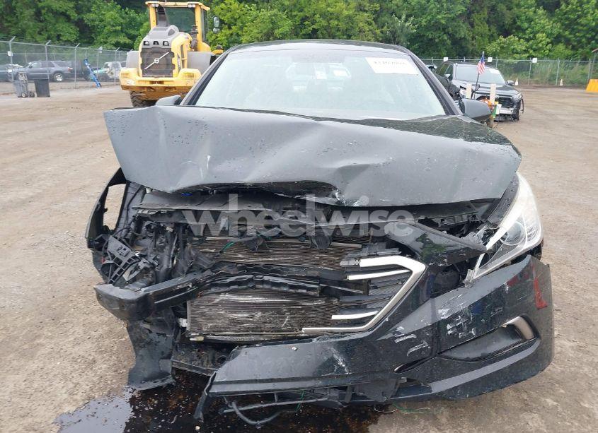 Photo 12 of 2015 Hyundai Sonata SE (VIN 5NPE24AF5FH226816)