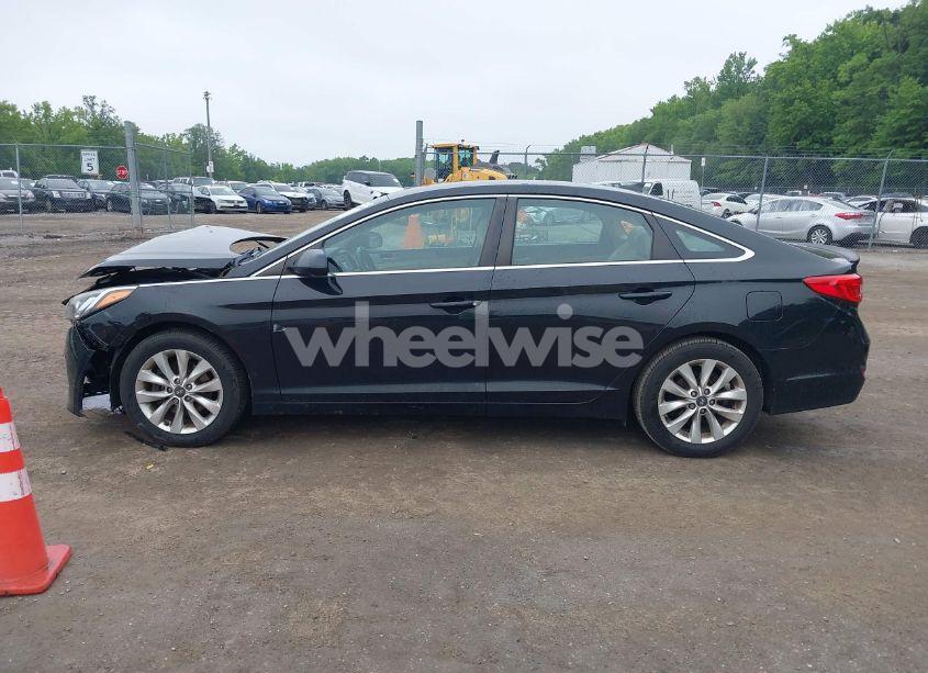 Photo 14 of 2015 Hyundai Sonata SE (VIN 5NPE24AF5FH226816)