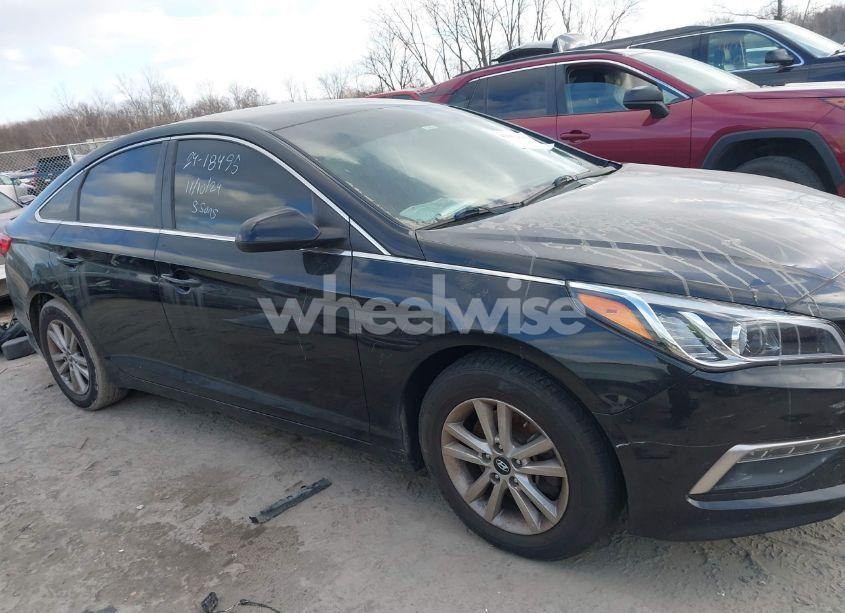 Photo 13 of 2015 Hyundai Sonata SE (VIN 5NPE24AF5FH227299)