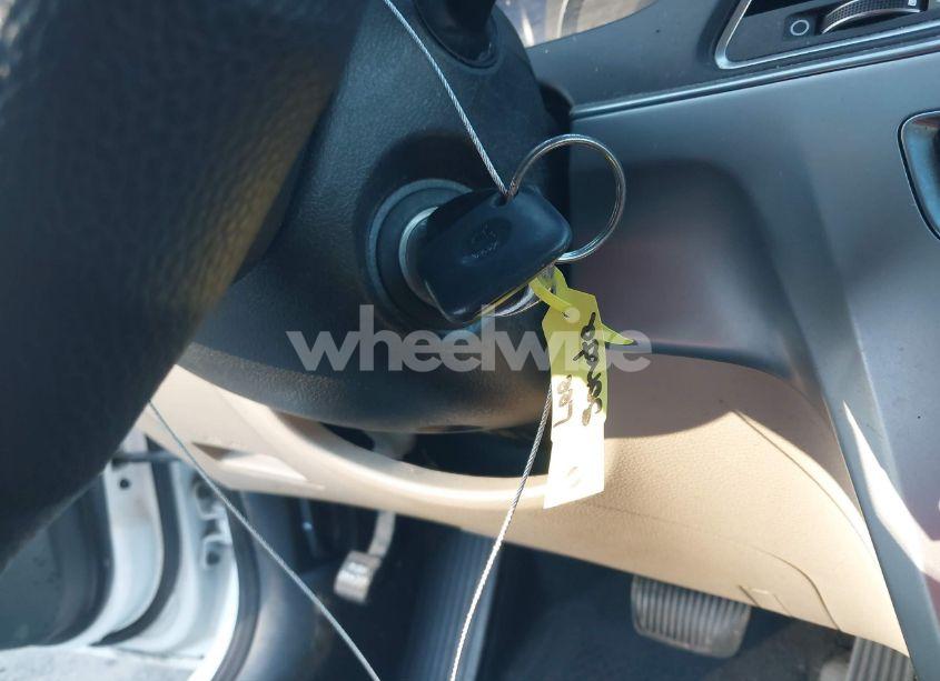 Photo 11 of 2015 Hyundai Sonata SE (VIN 5NPE24AF5FH227870)