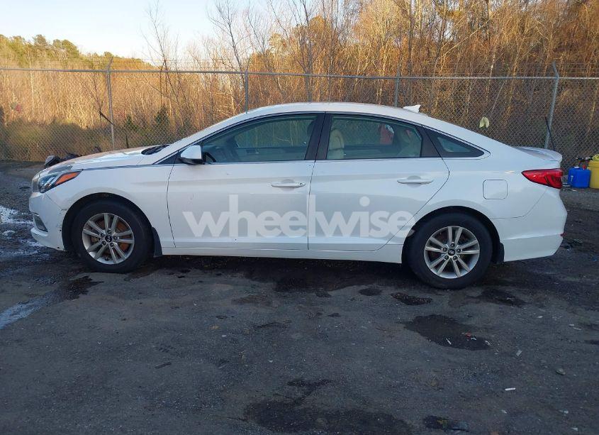 Photo 14 of 2015 Hyundai Sonata SE (VIN 5NPE24AF5FH227870)