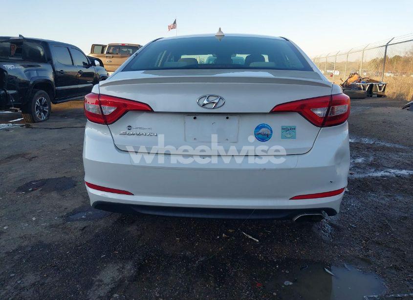 Photo 16 of 2015 Hyundai Sonata SE (VIN 5NPE24AF5FH227870)