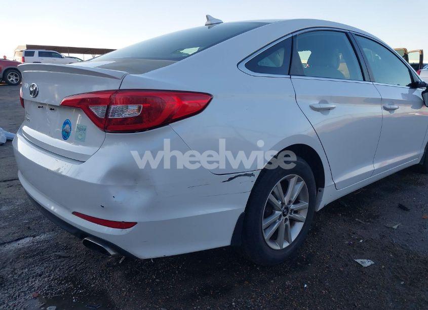 Photo 6 of 2015 Hyundai Sonata SE (VIN 5NPE24AF5FH227870)