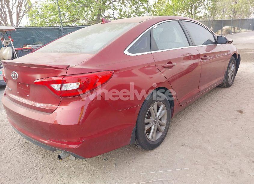 Photo 4 of 2015 Hyundai Sonata SE (VIN 5NPE24AF5FH255409)