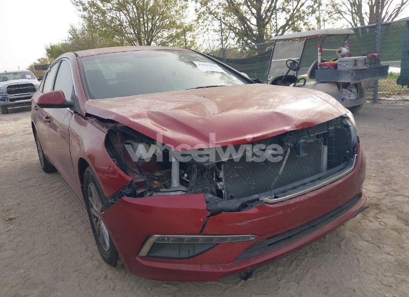 Photo 6 of 2015 Hyundai Sonata SE (VIN 5NPE24AF5FH255409)