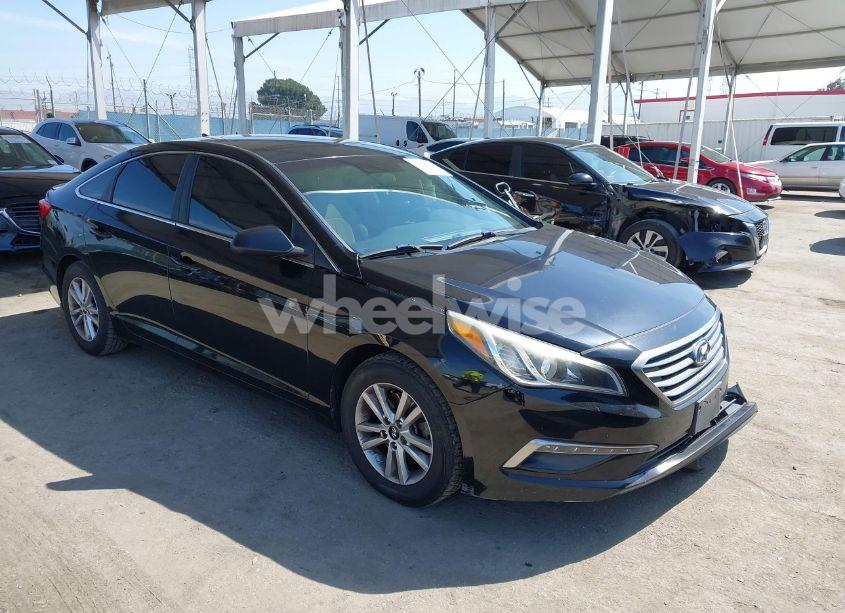 2015 Hyundai Sonata SE (VIN 5NPE24AF5FH257094) main photo