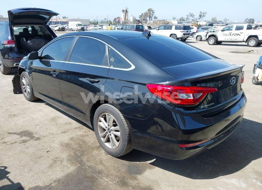 Photo 3 of 2015 Hyundai Sonata SE (VIN 5NPE24AF5FH257094)
