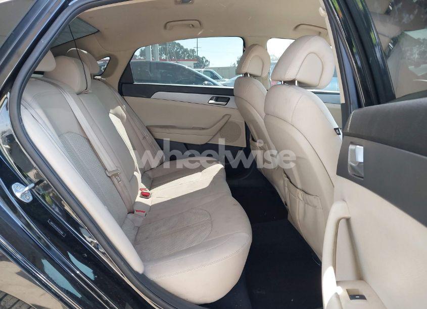 Photo 8 of 2015 Hyundai Sonata SE (VIN 5NPE24AF5FH257094)