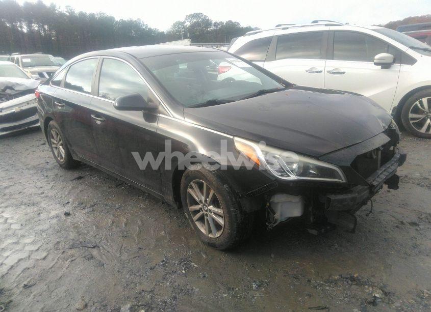 2016 Hyundai Sonata SE (VIN 5NPE24AF5GH261633) main photo