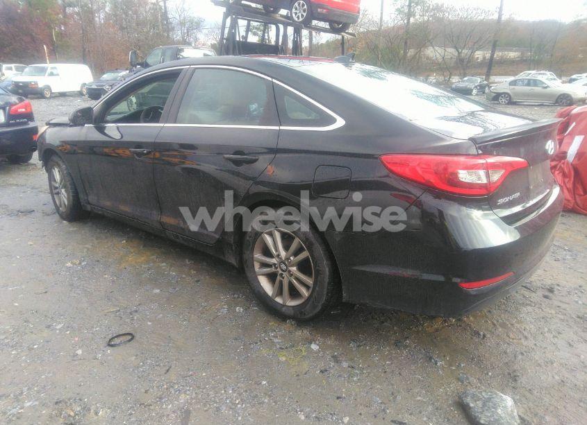 Photo 3 of 2016 Hyundai Sonata SE (VIN 5NPE24AF5GH261633)