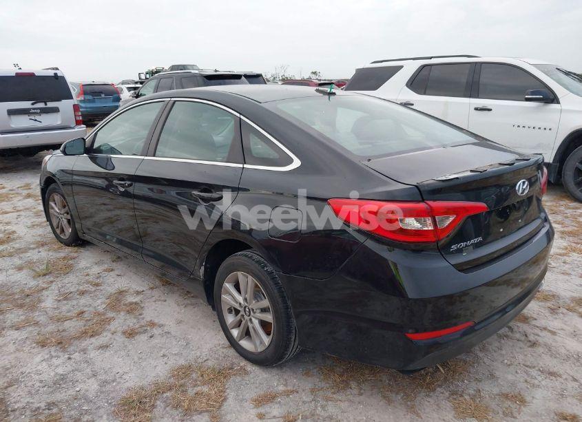 Photo 3 of 2016 Hyundai Sonata SE (VIN 5NPE24AF5GH267898)