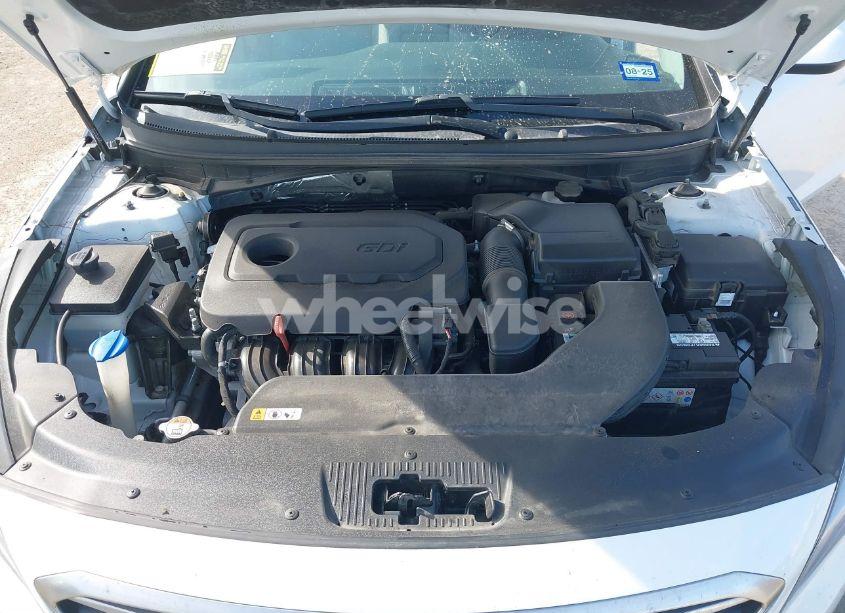 Photo 10 of 2016 Hyundai Sonata SE (VIN 5NPE24AF5GH286810)