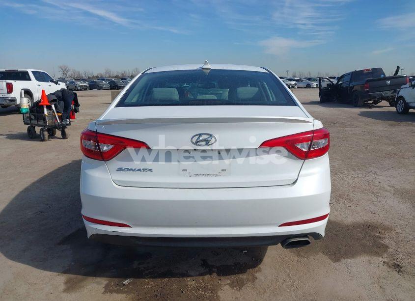 Photo 16 of 2016 Hyundai Sonata SE (VIN 5NPE24AF5GH286810)