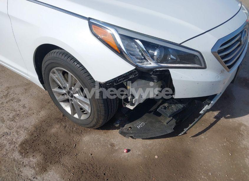 Photo 6 of 2016 Hyundai Sonata SE (VIN 5NPE24AF5GH286810)