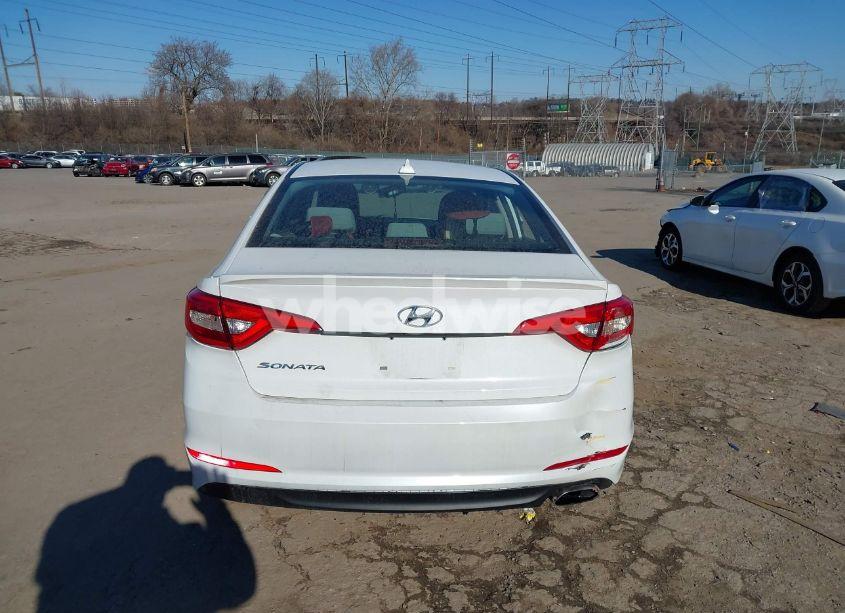 Photo 15 of 2016 Hyundai Sonata SE (VIN 5NPE24AF5GH287794)