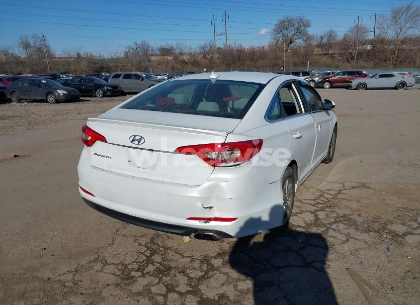 Photo 16 of 2016 Hyundai Sonata SE (VIN 5NPE24AF5GH287794)