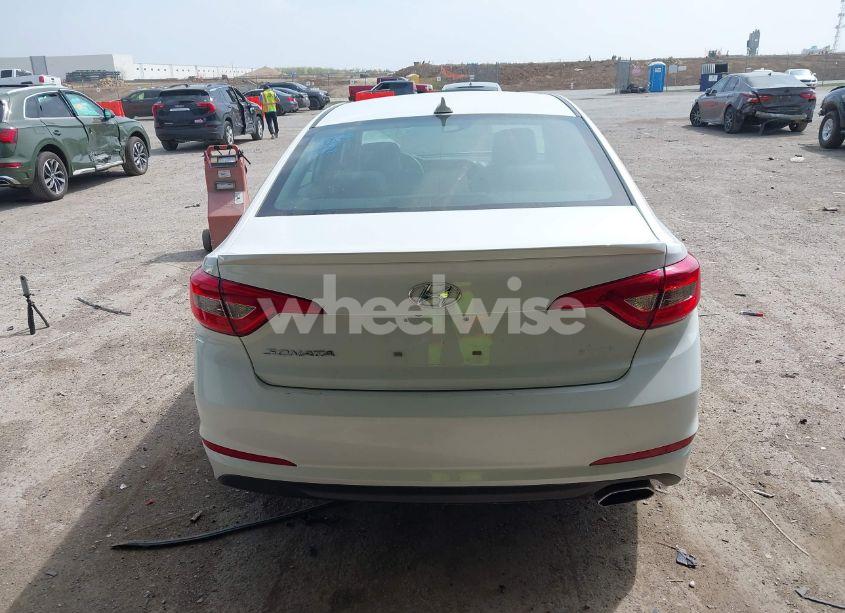 Photo 16 of 2016 Hyundai Sonata SE (VIN 5NPE24AF5GH288850)