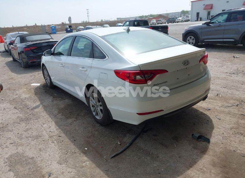 Photo 3 of 2016 Hyundai Sonata SE (VIN 5NPE24AF5GH288850)