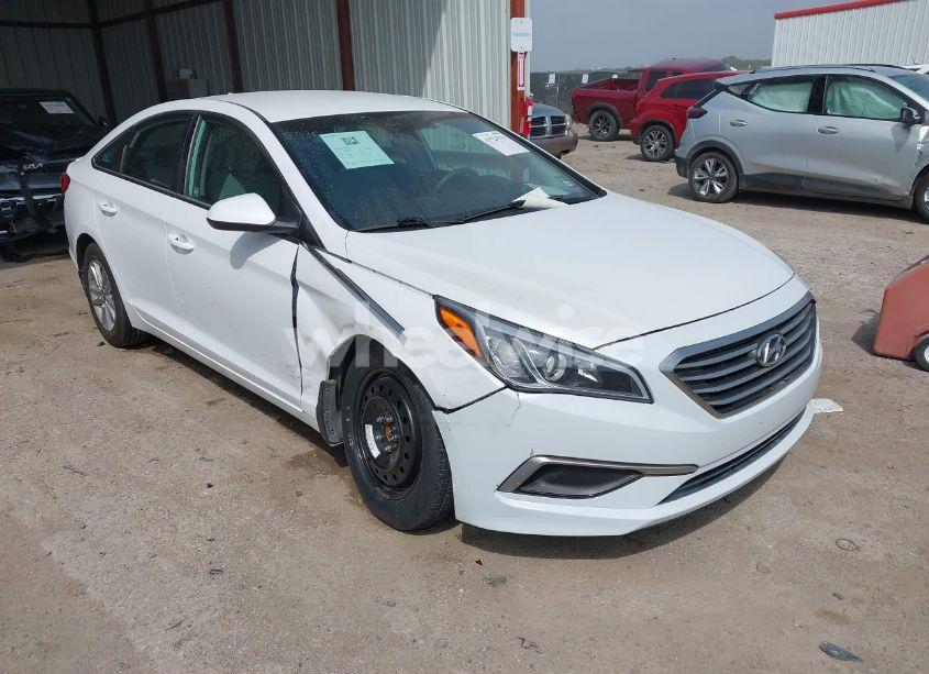 Photo 6 of 2016 Hyundai Sonata SE (VIN 5NPE24AF5GH288850)