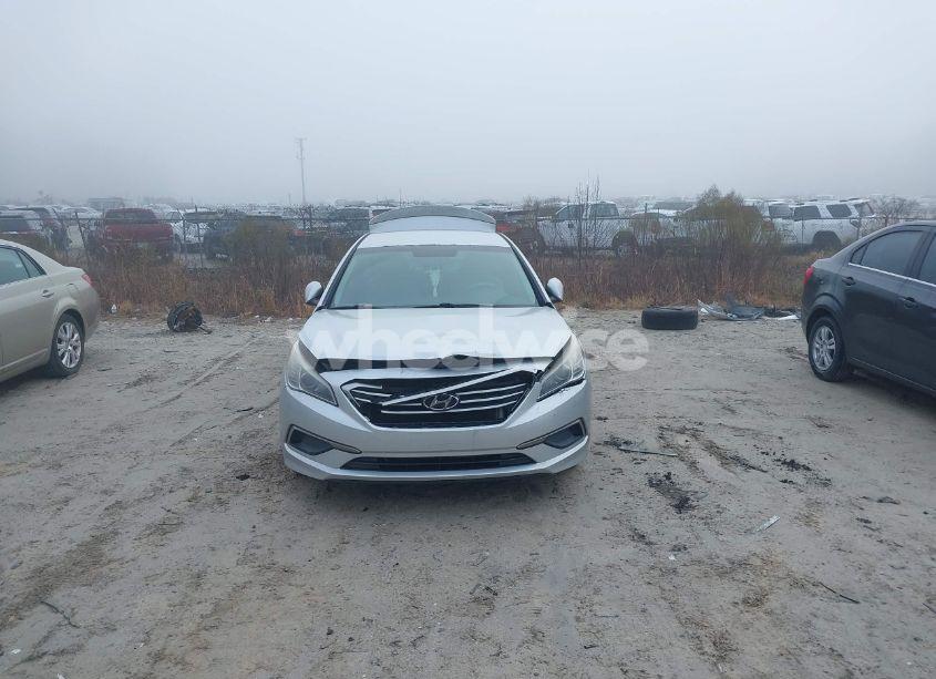 Photo 12 of 2016 Hyundai Sonata SE (VIN 5NPE24AF5GH304108)