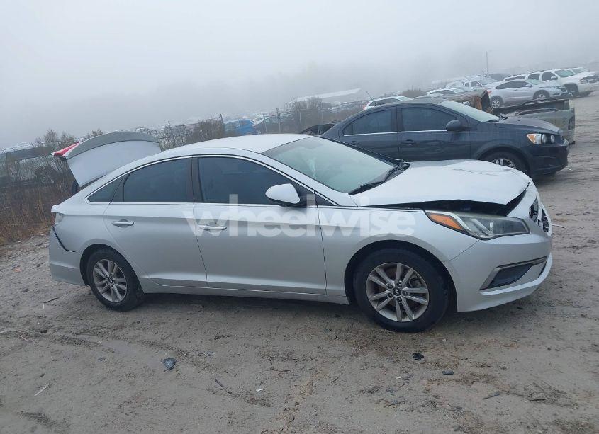 Photo 13 of 2016 Hyundai Sonata SE (VIN 5NPE24AF5GH304108)