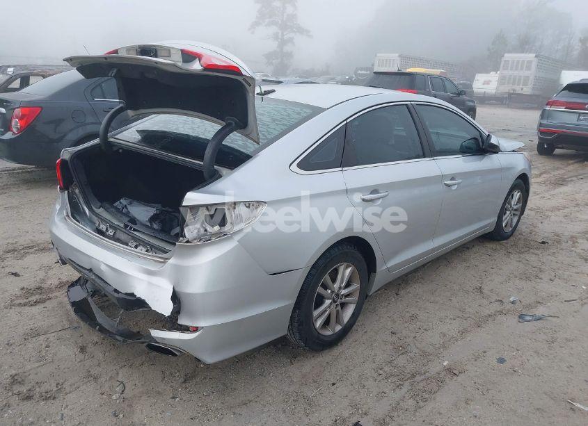 Photo 4 of 2016 Hyundai Sonata SE (VIN 5NPE24AF5GH304108)