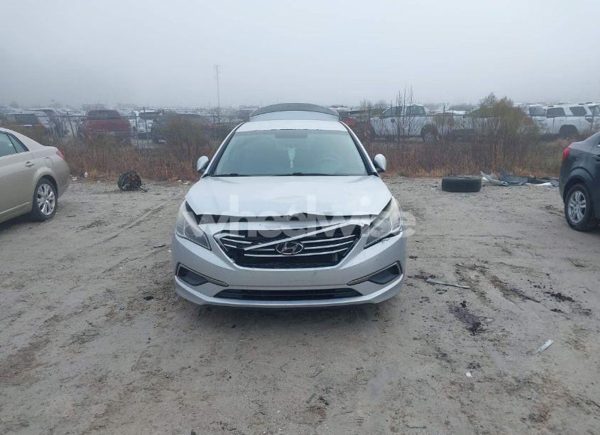 Photo 6 of 2016 Hyundai Sonata SE (VIN 5NPE24AF5GH304108)