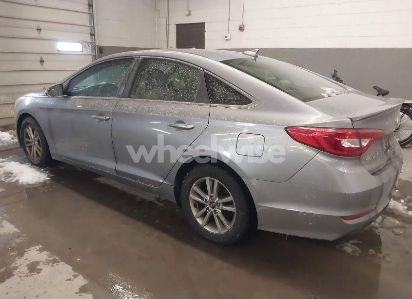 Photo 3 of 2016 Hyundai Sonata SE (VIN 5NPE24AF5GH304481)