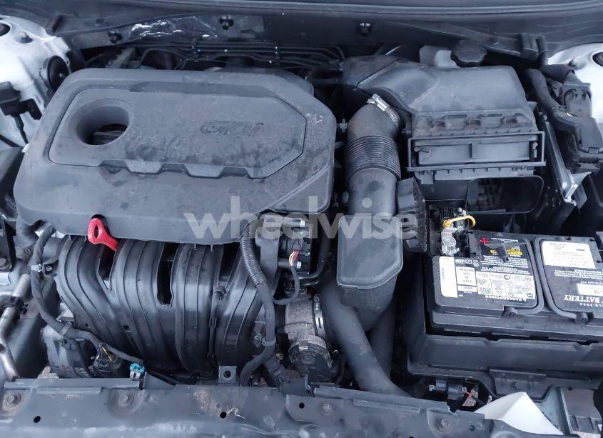 Photo 10 of 2016 Hyundai Sonata SE (VIN 5NPE24AF5GH306148)