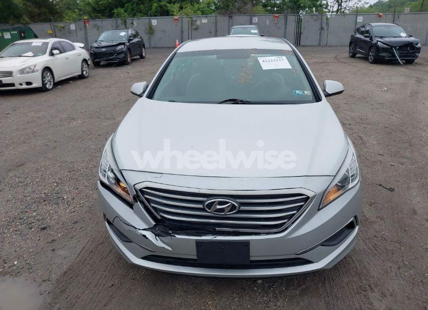 Photo 10 of 2016 Hyundai Sonata SE (VIN 5NPE24AF5GH333219)