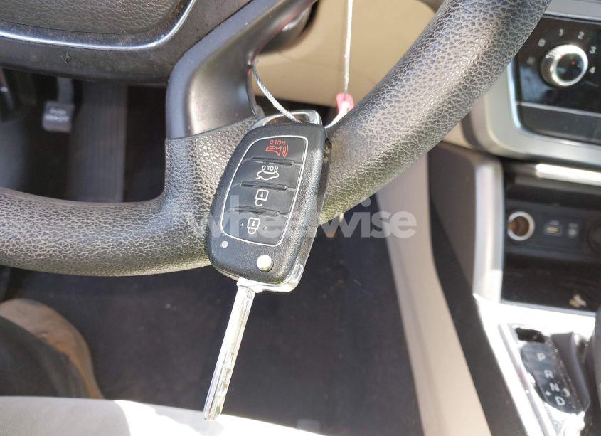 Photo 11 of 2016 Hyundai Sonata SE (VIN 5NPE24AF5GH341921)