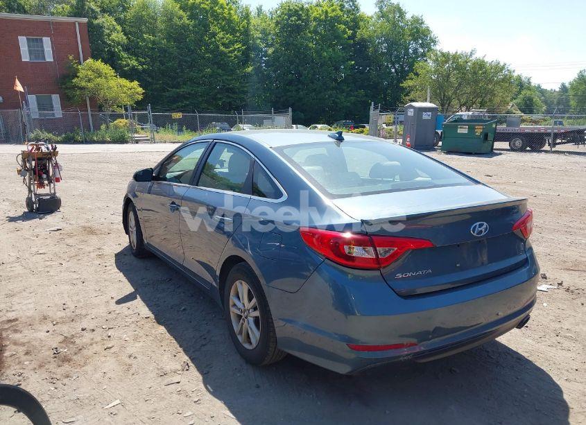 Photo 3 of 2016 Hyundai Sonata SE (VIN 5NPE24AF5GH341921)