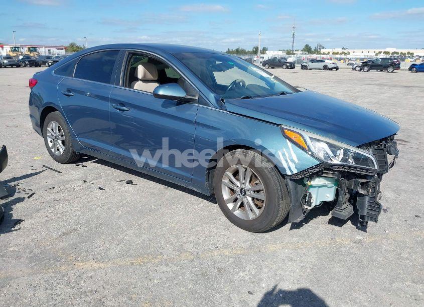 2016 Hyundai Sonata SE (VIN 5NPE24AF5GH354393) main photo