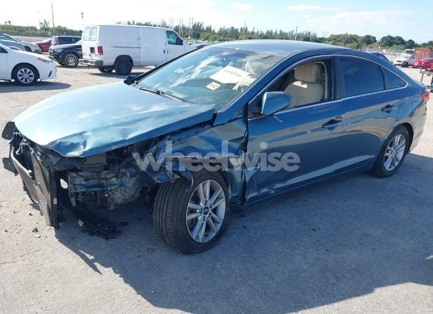 Photo 2 of 2016 Hyundai Sonata SE (VIN 5NPE24AF5GH354393)