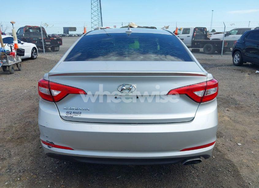 Photo 16 of 2016 Hyundai Sonata SE (VIN 5NPE24AF5GH359254)