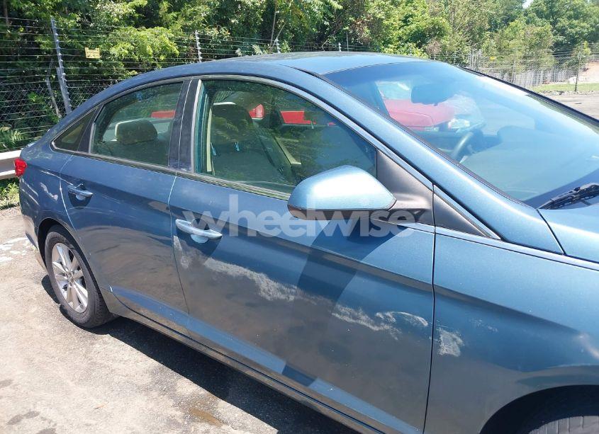 Photo 13 of 2016 Hyundai Sonata SE (VIN 5NPE24AF5GH365717)