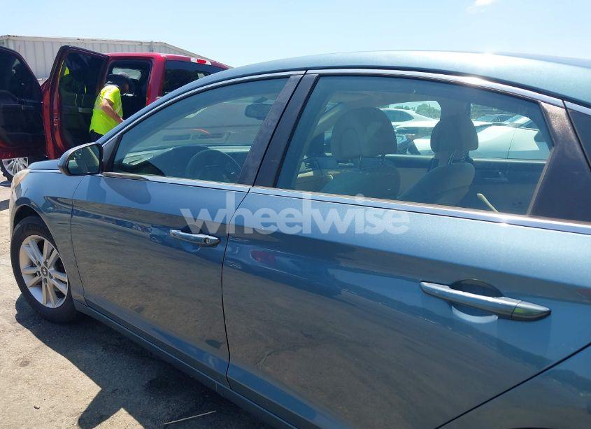 Photo 14 of 2016 Hyundai Sonata SE (VIN 5NPE24AF5GH365717)