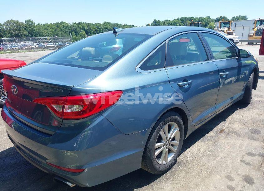 Photo 4 of 2016 Hyundai Sonata SE (VIN 5NPE24AF5GH365717)