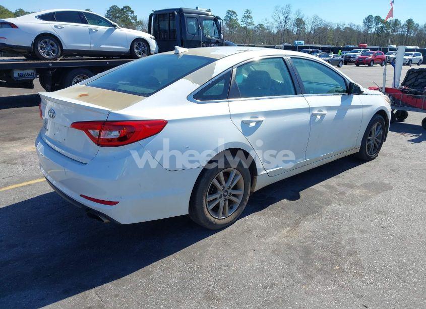 Photo 4 of 2016 Hyundai Sonata SE (VIN 5NPE24AF5GH366348)