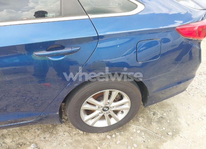 Photo 6 of 2016 Hyundai Sonata SE (VIN 5NPE24AF5GH376944)