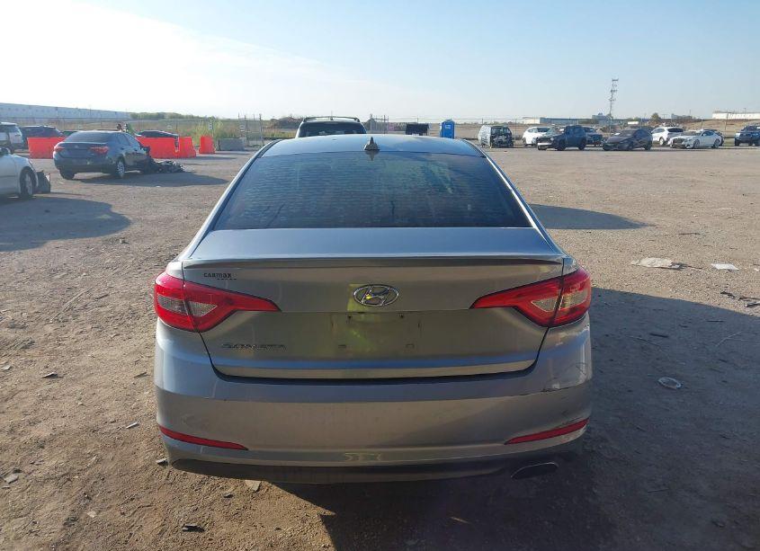 Photo 16 of 2016 Hyundai Sonata SE (VIN 5NPE24AF5GH379519)
