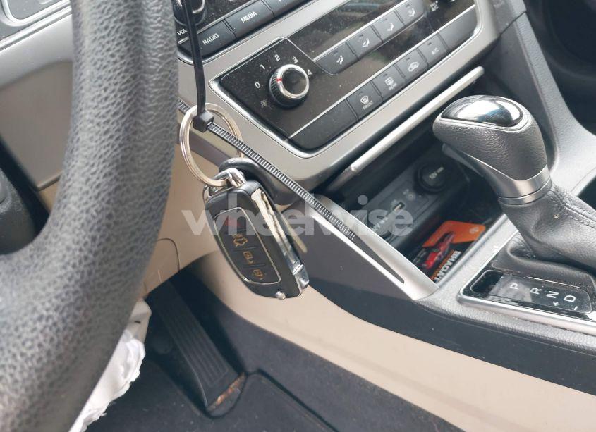 Photo 11 of 2016 Hyundai Sonata SE (VIN 5NPE24AF5GH380038)