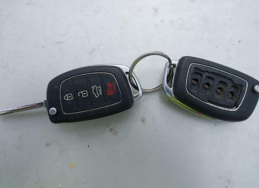 Photo 11 of 2016 Hyundai Sonata SE (VIN 5NPE24AF5GH390777)