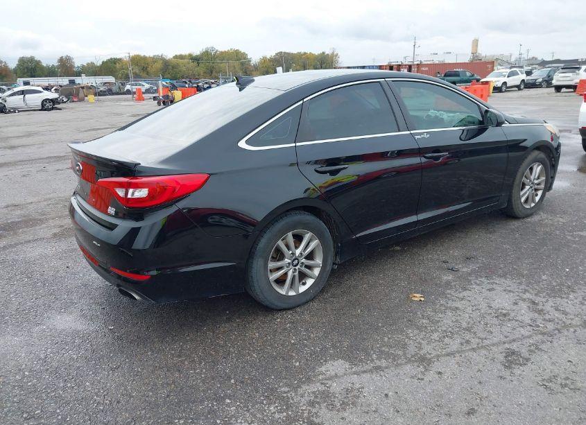 Photo 4 of 2016 Hyundai Sonata SE (VIN 5NPE24AF5GH390777)