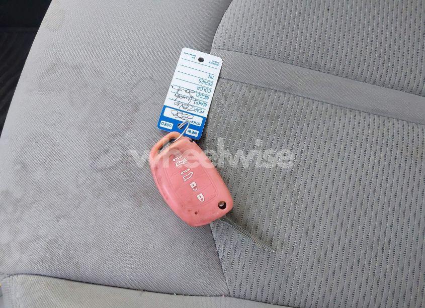 Photo 11 of 2016 Hyundai Sonata (VIN 5NPE24AF5GH395106)