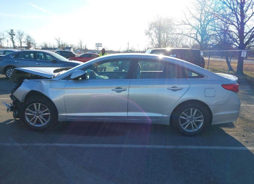 Photo 14 of 2016 Hyundai Sonata SE (VIN 5NPE24AF5GH435815)