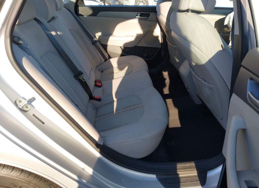 Photo 8 of 2016 Hyundai Sonata SE (VIN 5NPE24AF5GH435815)
